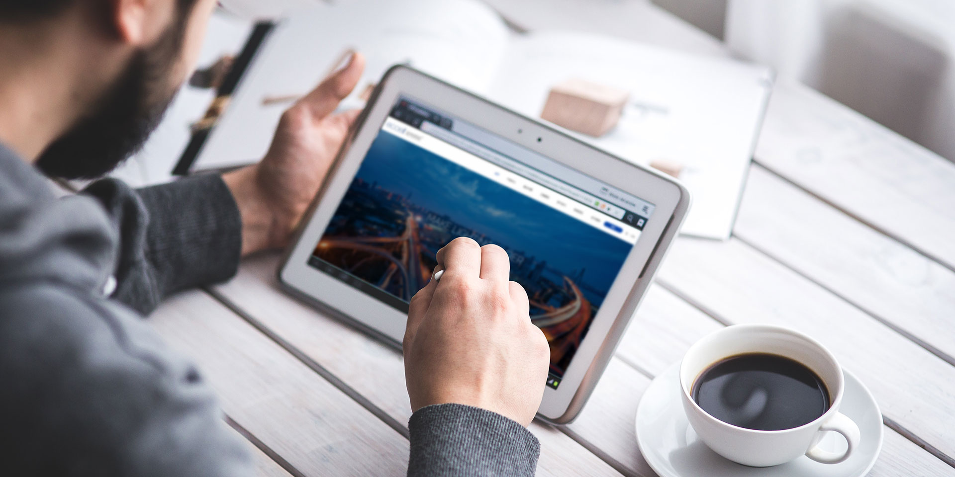 新聞資訊頭部廣告